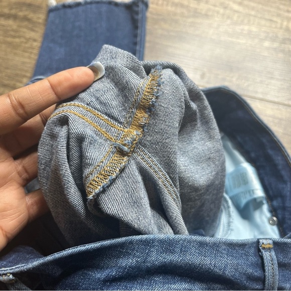 Good American Good Straight Jeans Size 8/29 - Picture 8 of 12